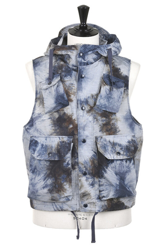 View theField Vest Nylon Tie Dye Ripstop - Navy online at Kafka