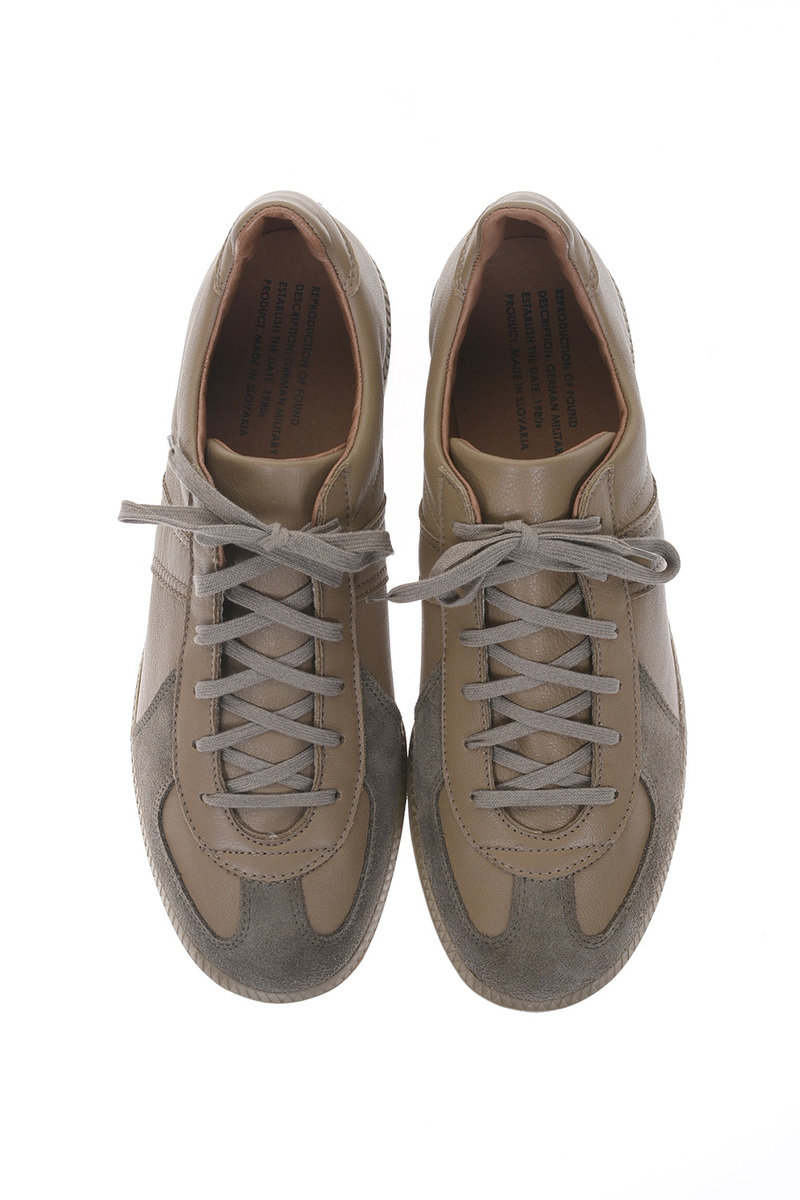 Reproduction Of Found German Military Trainer 1700 - Dark Beige